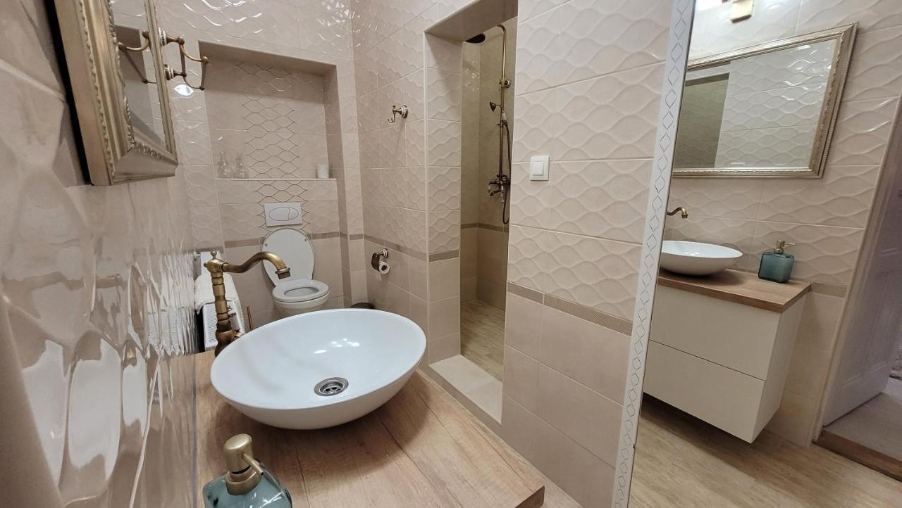 Glamour Apartman Jula Exterior foto