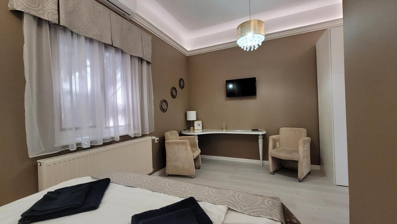 Glamour Apartman Jula Exterior foto